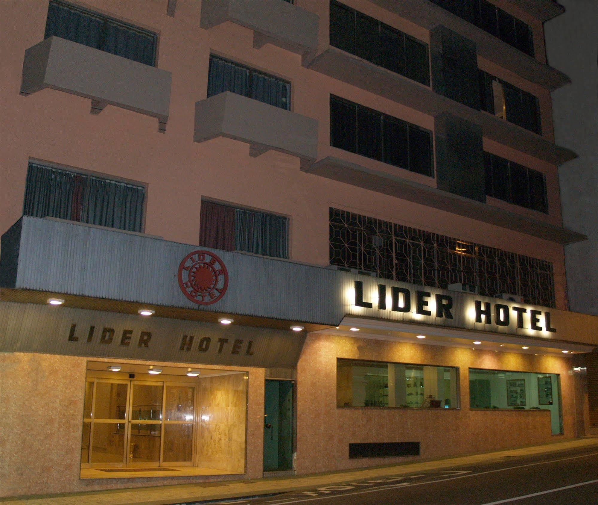 Lider Hotel Manaus Bagian luar foto
