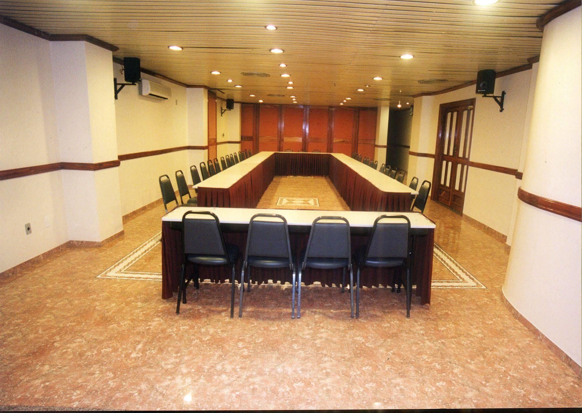 Lider Hotel Manaus Bagian luar foto