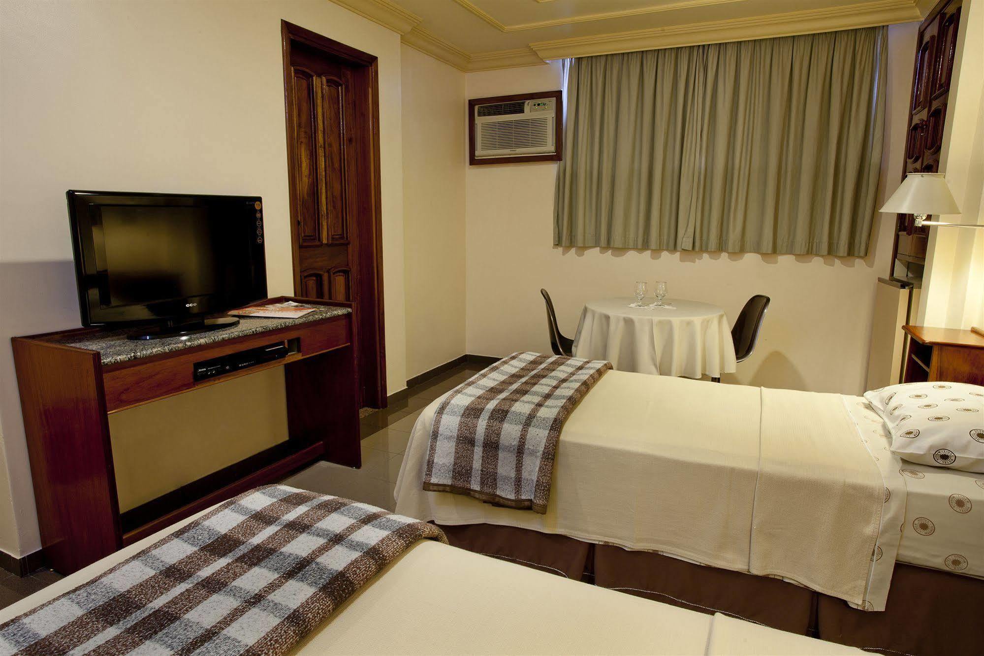 Lider Hotel Manaus Bagian luar foto